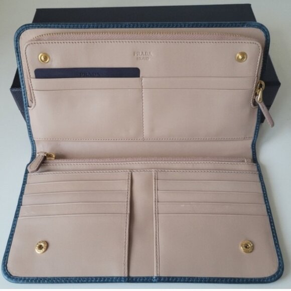 PRADA Leather Travelers Wallet - Picture 3 of 14